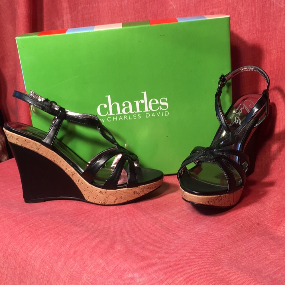 Charles David black & tan wedge Sandals size 6 1/2